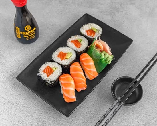 Assorted sushi platter